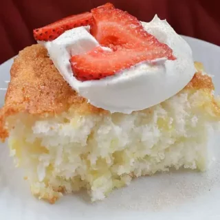 2-Ingredient-Pineapple-Angel-Food-Cake