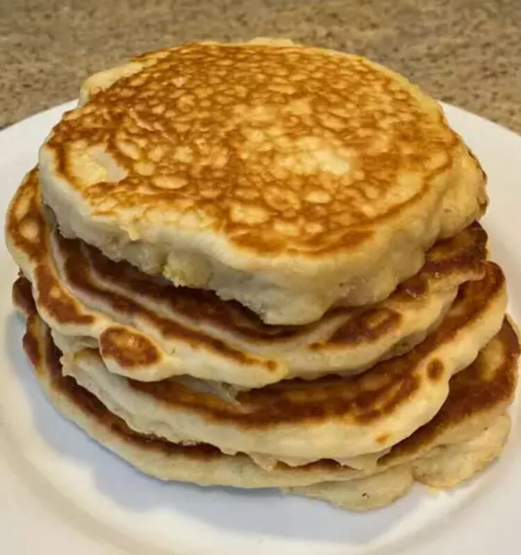 Easy Low-Sodium Buttermilk Pancakes