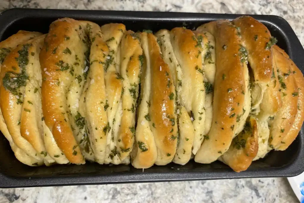 Easy Sourdough Discard Pull Apart Garlic Bread