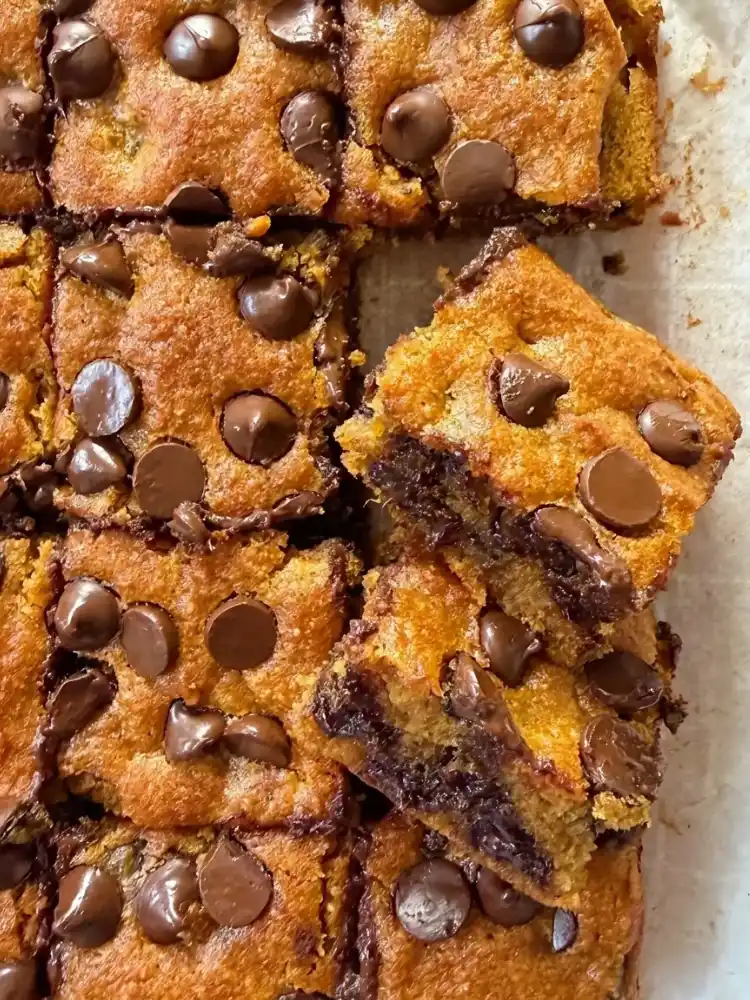 Gluten-Free Pumpkin Chocolate Chip Blondies