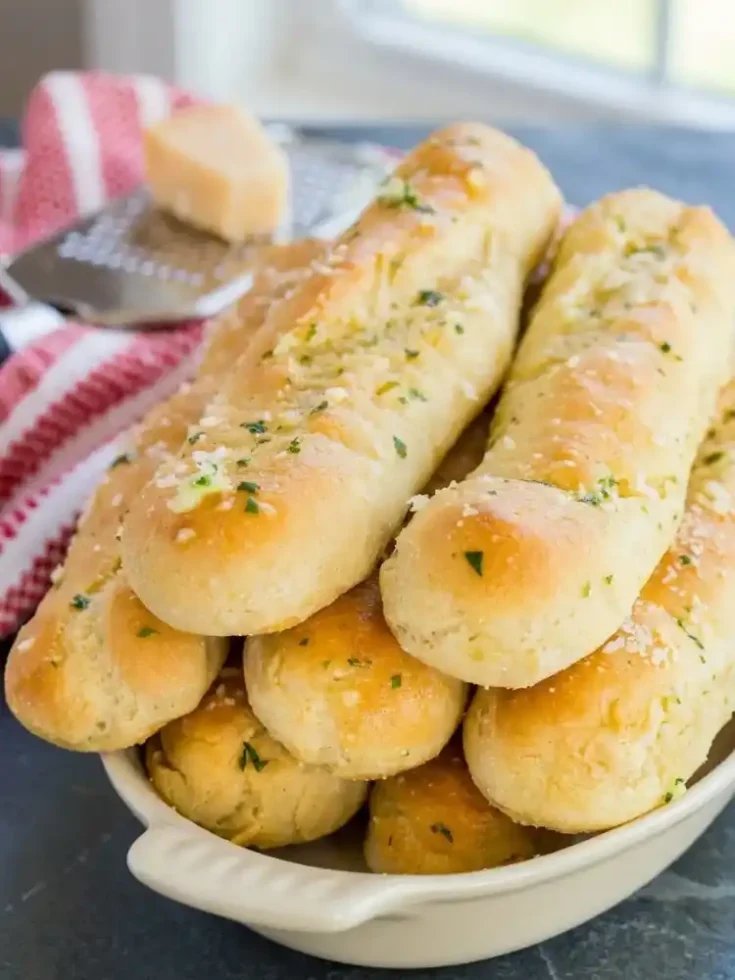 gluten-free-garlic-breadsticks